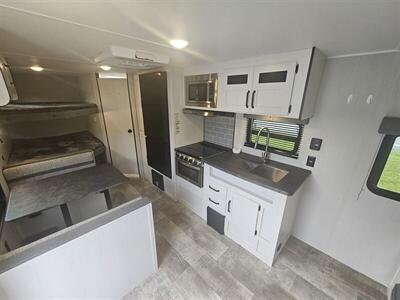 2024 Palomino PUMA 20BHX   - Photo 11 - Lake Ariel, PA 18436