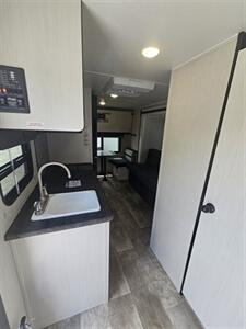 2024 Palomino PUMA 18RDX   - Photo 11 - Lake Ariel, PA 18436