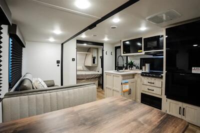 2027 PALOMINO PUMA 305BHCE   - Photo 2 - Lake Ariel, PA 18436