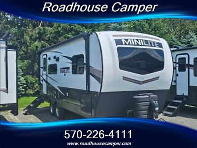 2025 FOREST RIVER ROCKWOOD MINI LITE 2205S   - Photo 1 - Lake Ariel, PA 18436