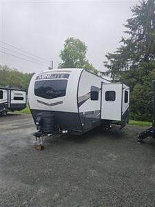 2025 FOREST RIVER ROCKWOOD MINI LITE 2205S   - Photo 2 - Lake Ariel, PA 18436