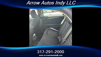 2016 Ford Fusion SE   - Photo 8 - Indianapolis, IN 46268