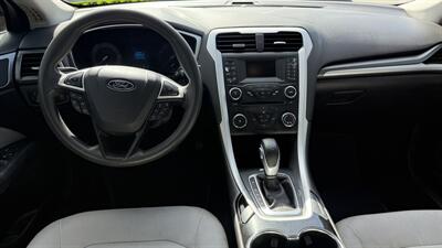 2014 Ford Fusion S   - Photo 4 - Indianapolis, IN 46268