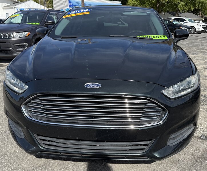2014 Ford Fusion S  