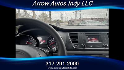 2015 Kia Sedona LX   - Photo 8 - Indianapolis, IN 46268