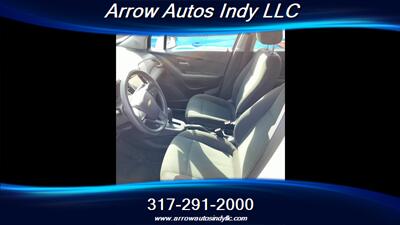 2018 Chevrolet Trax LS - Photo 5 - Indianapolis, IN 46268
