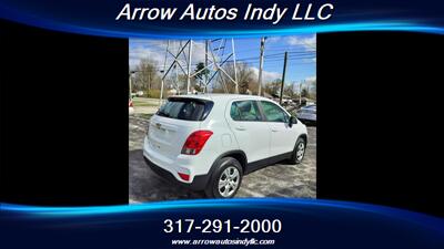 2018 Chevrolet Trax LS - Photo 8 - Indianapolis, IN 46268
