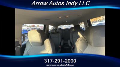 2017 Chevrolet Traverse LT - Photo 5 - Indianapolis, IN 46268