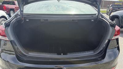 2017 Hyundai ELANTRA SE   - Photo 7 - Indianapolis, IN 46268