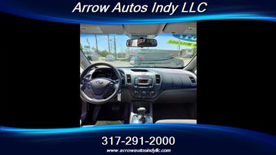 2017 Kia Forte LX   - Photo 4 - Indianapolis, IN 46268