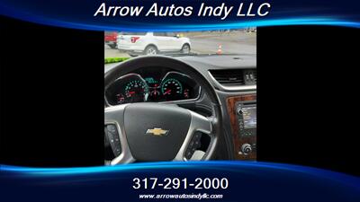 2013 Chevrolet Traverse LT   - Photo 2 - Indianapolis, IN 46268