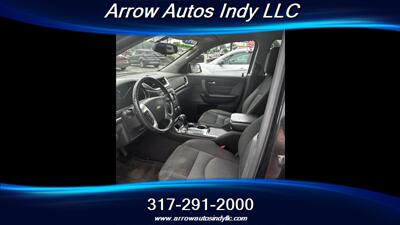 2017 Chevrolet Traverse LT   - Photo 4 - Indianapolis, IN 46268