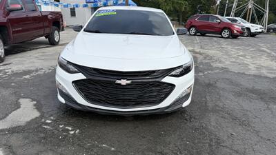 2020 Chevrolet Malibu LT   - Photo 1 - Indianapolis, IN 46268