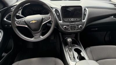 2020 Chevrolet Malibu LT   - Photo 8 - Indianapolis, IN 46268