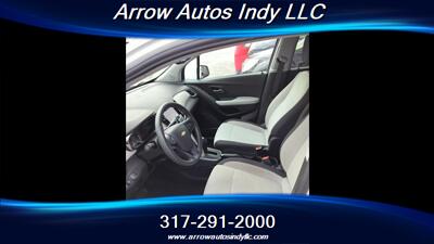 2020 Chevrolet Trax LS - Photo 5 - Indianapolis, IN 46268