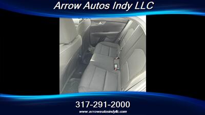 2019 Kia Forte LXS   - Photo 6 - Indianapolis, IN 46268