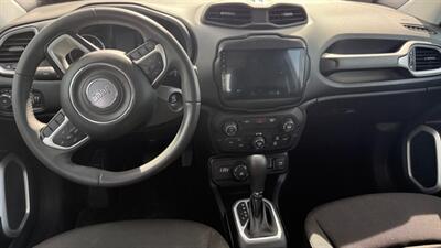 2019 Jeep Renegade Latitude   - Photo 7 - Indianapolis, IN 46268