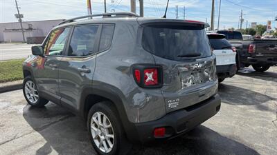 2019 Jeep Renegade Latitude   - Photo 5 - Indianapolis, IN 46268