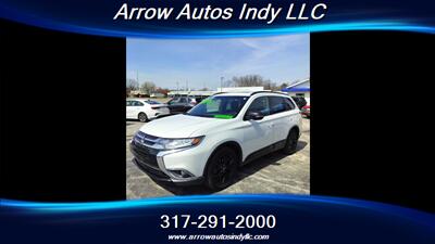 2018 Mitsubishi Outlander LE   - Photo 2 - Indianapolis, IN 46268