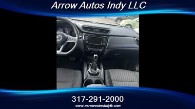 2019 Nissan Rogue SV - Photo 7 - Indianapolis, IN 46268