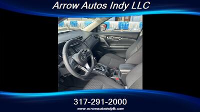 2019 Nissan Rogue SV - Photo 5 - Indianapolis, IN 46268