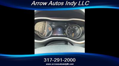2018 Jeep Cherokee Trailhawk L Plus   - Photo 8 - Indianapolis, IN 46268