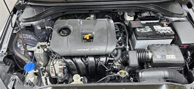 2018 Hyundai ELANTRA Limited   - Photo 15 - Apopka, FL 32703