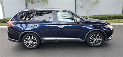 2017 Mitsubishi Outlander SE   - Photo 4 - Apopka, FL 32703