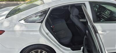 2019 Hyundai SONATA SE - Photo 14 - Apopka, FL 32703