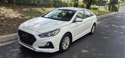 2019 Hyundai SONATA SE - Photo 1 - Apopka, FL 32703