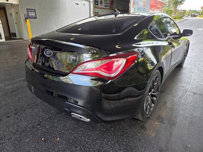 2013 Hyundai Genesis Coupe 2.0T Premium   - Photo 7 - Apopka, FL 32703
