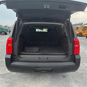 2018 Chevrolet Suburban LT   - Photo 14 - Apopka, FL 32703
