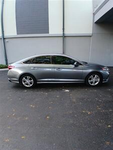 2018 Hyundai SONATA Limited   - Photo 2 - Apopka, FL 32703