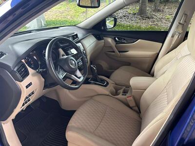 2019 Nissan Rogue SV   - Photo 12 - Apopka, FL 32703