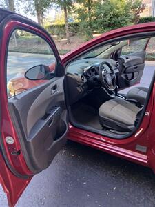 2015 Chevrolet Sonic LT Auto   - Photo 9 - Apopka, FL 32703