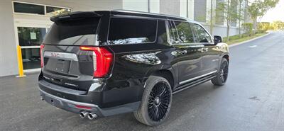 2021 GMC Yukon XL Denali   - Photo 7 - Apopka, FL 32703