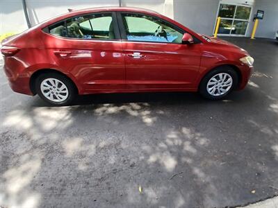 2017 Hyundai ELANTRA SE - Photo 4 - Apopka, FL 32703