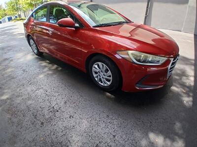 2017 Hyundai ELANTRA SE - Photo 2 - Apopka, FL 32703