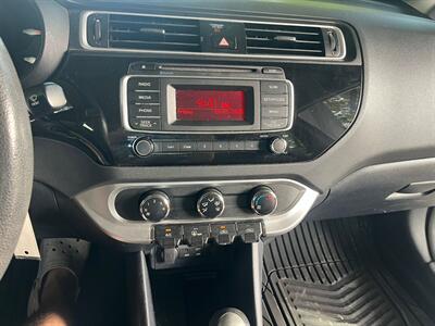 2016 Kia Rio LX   - Photo 14 - Apopka, FL 32703