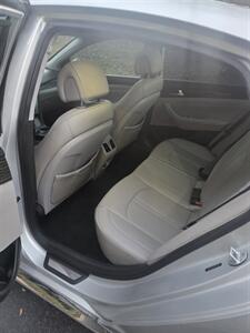 2015 Hyundai SONATA Limited   - Photo 13 - Apopka, FL 32703
