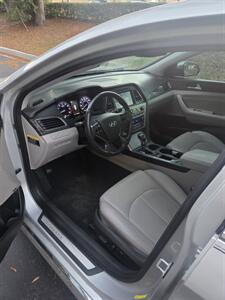 2015 Hyundai SONATA Limited   - Photo 8 - Apopka, FL 32703