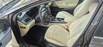 2016 Hyundai SONATA SE - Photo 8 - Apopka, FL 32703