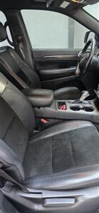 2018 Jeep Grand Cherokee Laredo - Photo 13 - Apopka, FL 32703