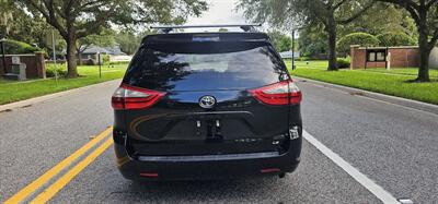2015 Toyota Sienna LE 8-Passenger   - Photo 9 - Apopka, FL 32703