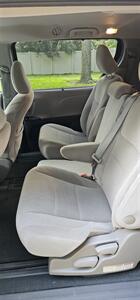 2015 Toyota Sienna LE 8-Passenger   - Photo 13 - Apopka, FL 32703