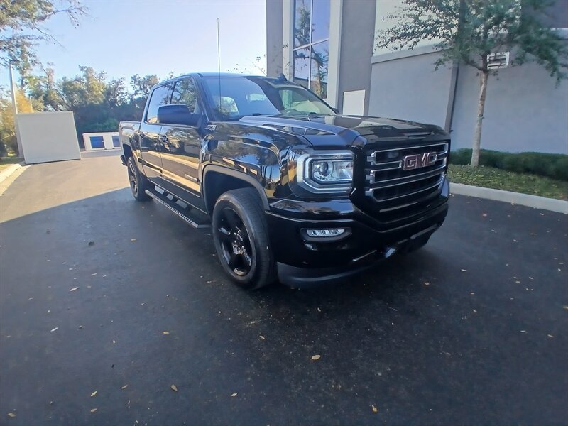 2017 GMC Sierra 1500 SLE's photo