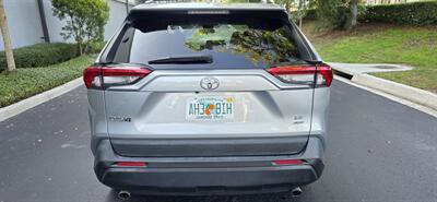 2020 Toyota RAV4 LE - Photo 8 - Apopka, FL 32703