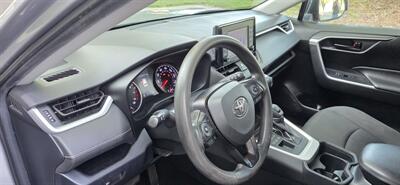 2020 Toyota RAV4 LE - Photo 9 - Apopka, FL 32703