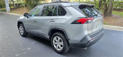 2020 Toyota RAV4 LE - Photo 7 - Apopka, FL 32703