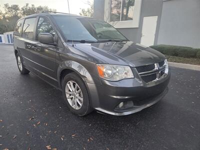 2016 Dodge Grand Caravan SXT   - Photo 2 - Apopka, FL 32703